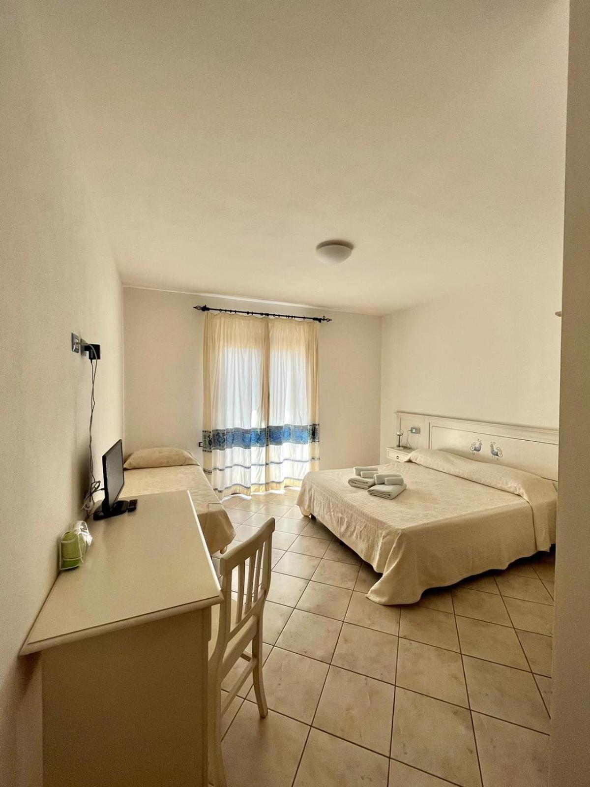 Appartement Senabrinu à Suni Extérieur photo