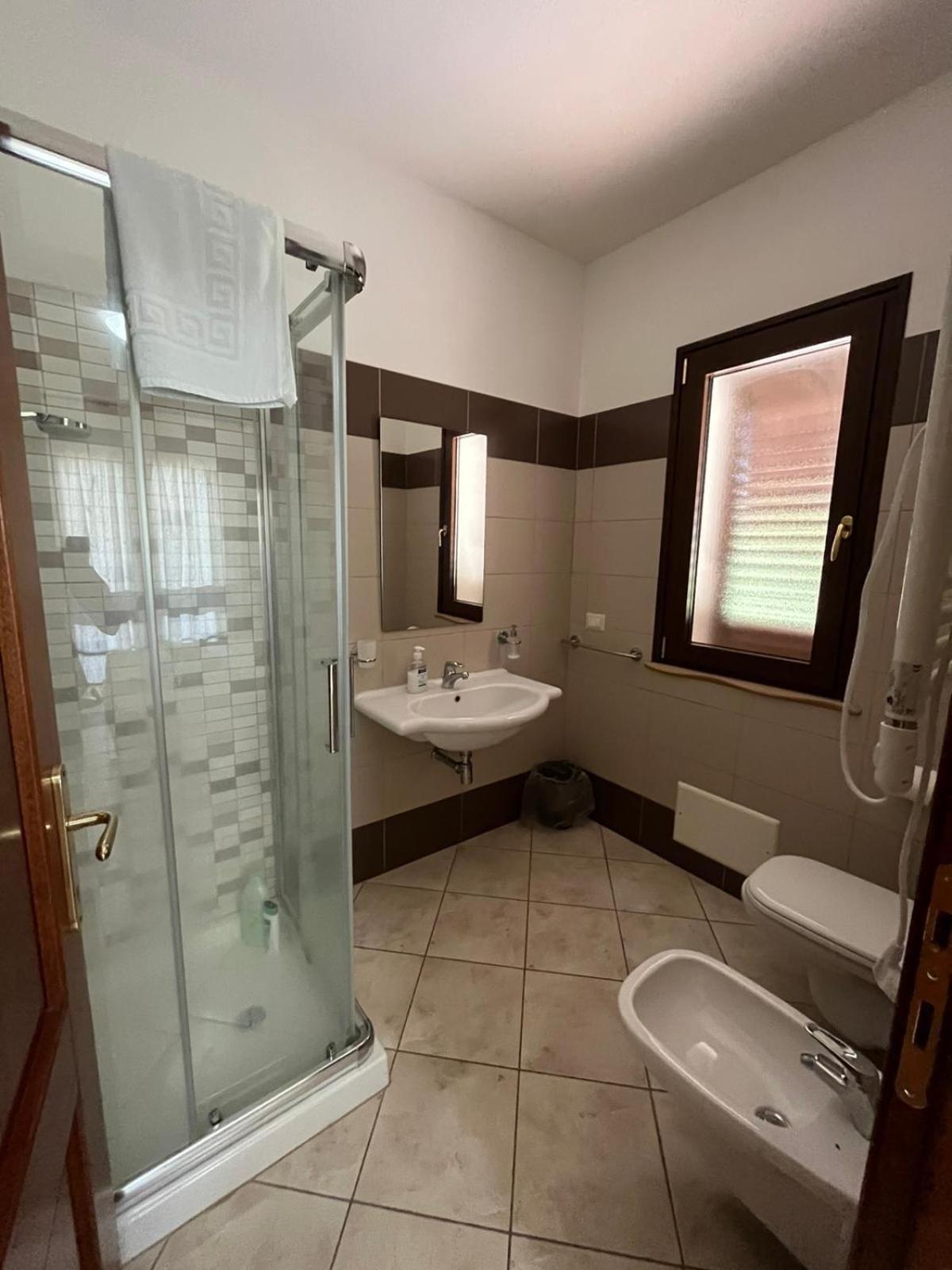 Appartement Senabrinu à Suni Extérieur photo
