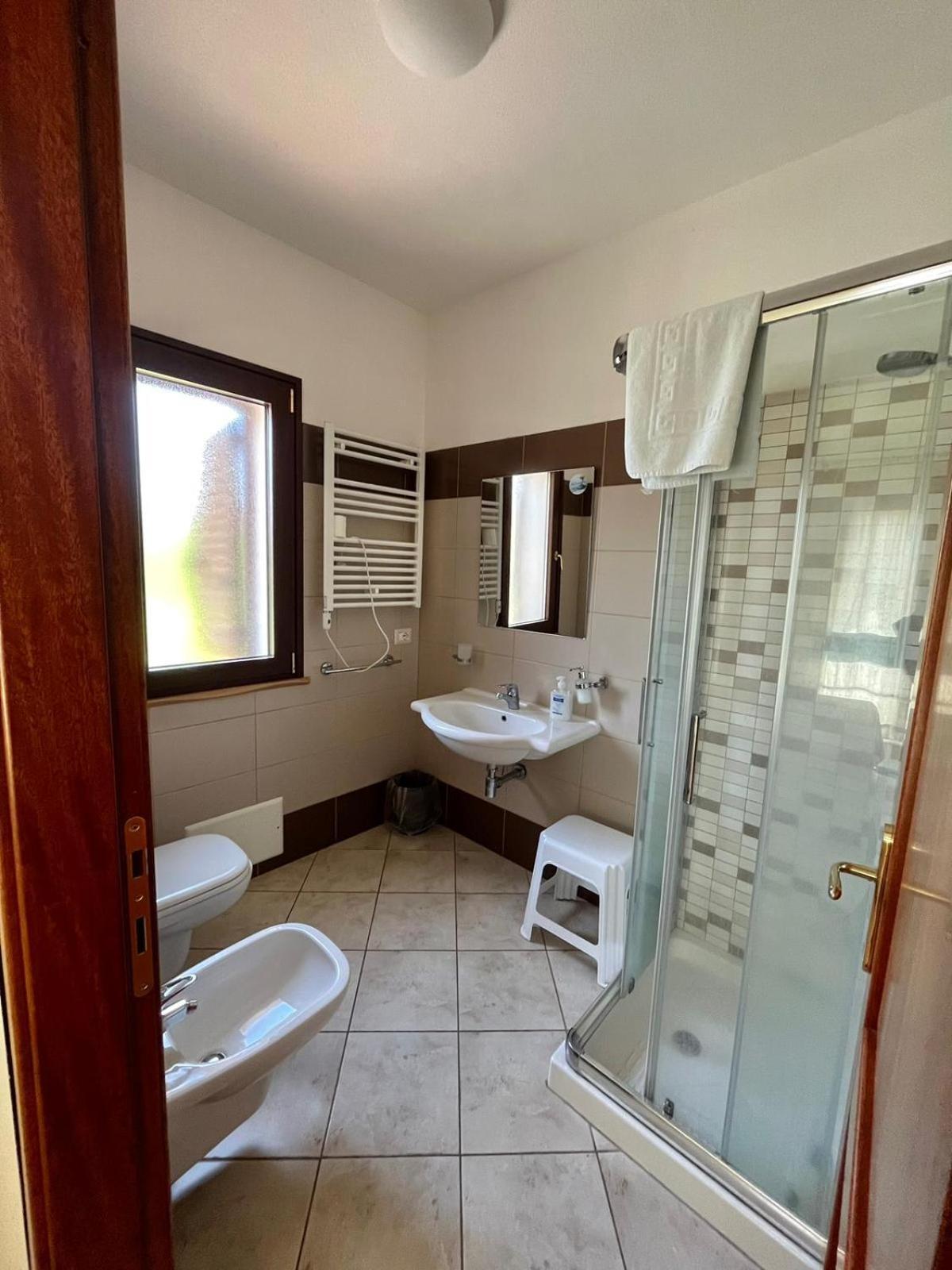 Appartement Senabrinu à Suni Extérieur photo